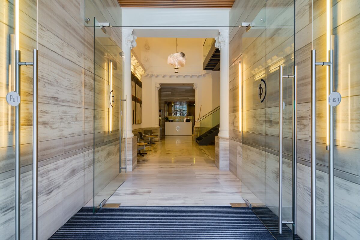 hoteluri București