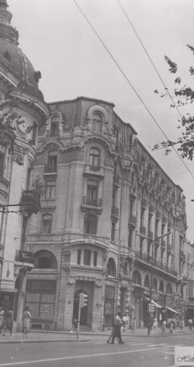 https://staging.hotelcismigiu.ro/wp-content/uploads/2024/02/hotel-cismigiu-1965.png